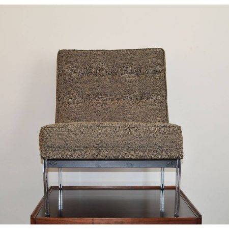Paire de fauteuils Knoll ..."chauffeuse" Prix :2800 euro httc (la paire) Année: 1950 Hauteur :80 cm Largeur :60 cm Profondeur :75 cm